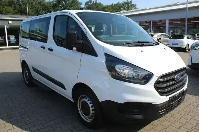 Usata Ford Transit Custom 105 CV (77 kW) 2021 Bianco Station wagon