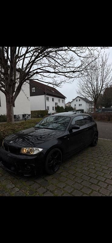 Schwarz Gebraucht 2007 BMW 120 Coupé M Sport Coupé | 6.500 € - Bild 1/4