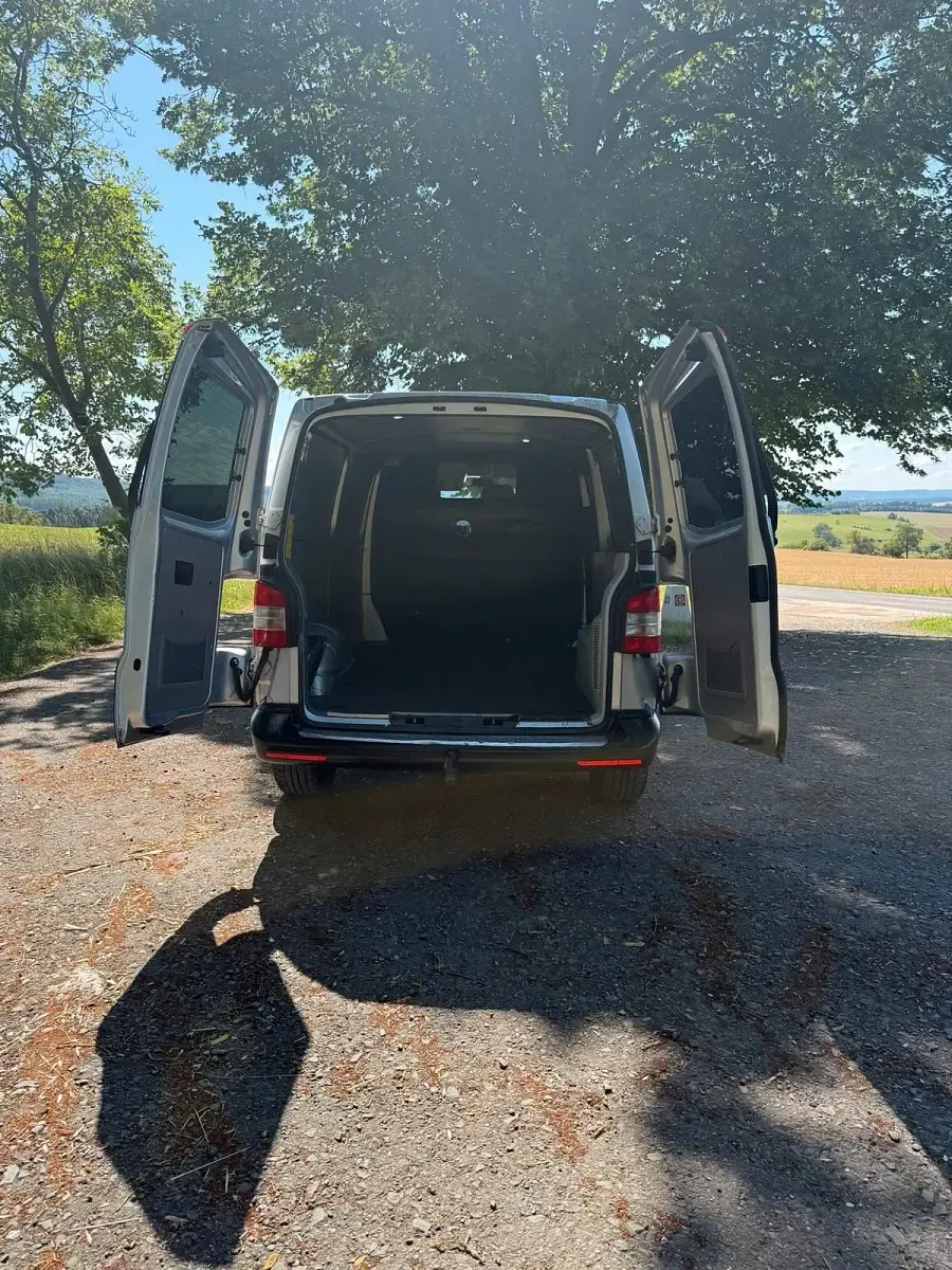 Gebraucht VW T5 140 PS (102 kW) 2012 Silber Van