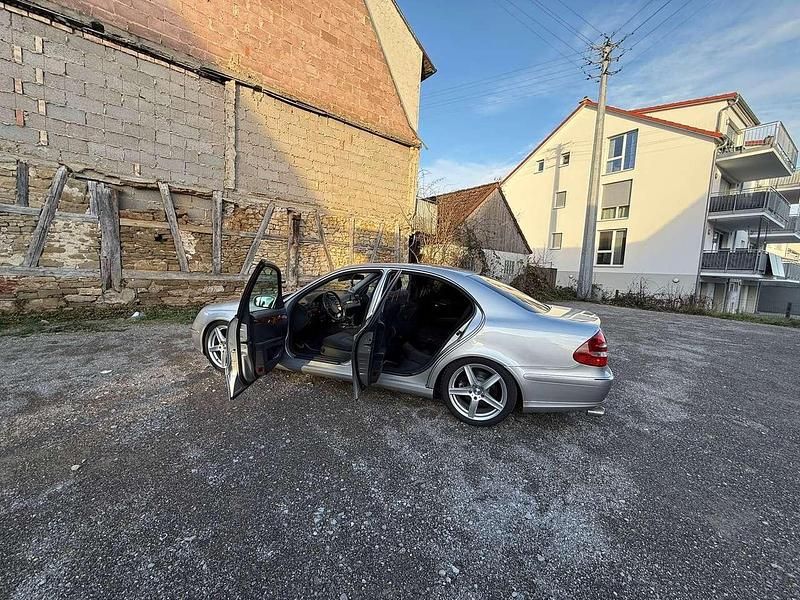Gebraucht Mercedes E320 Elegance 224 PS (164 kW) 2003 Limousine