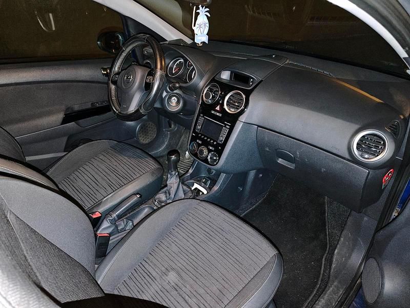 Gebraucht Opel Corsa 75 PS (55 kW) 2014 Blau Kleinwagen