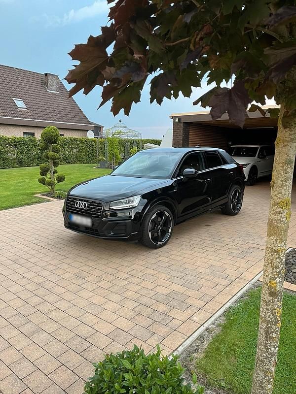 Gebraucht Audi Q2 S-Line 116 PS (85 kW) 2018 Schwarz SUV