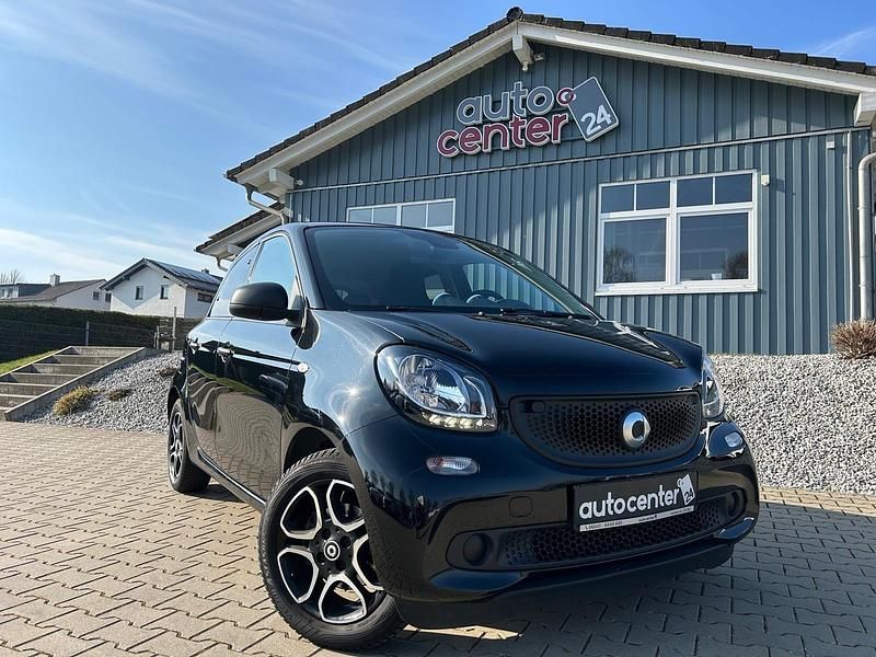 Gebraucht Smart ForFour 71 PS (52 kW) 2019 Schwarz Kleinwagen