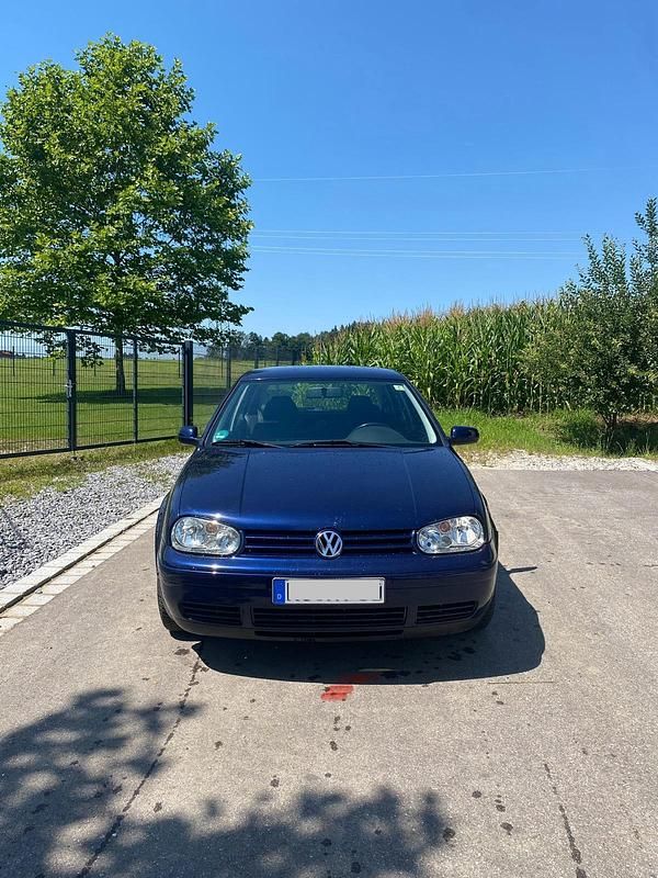 Blau Gebraucht 1999 VW Golf IV Limousine | 3.400 € (Teuer) - Bild 1/4