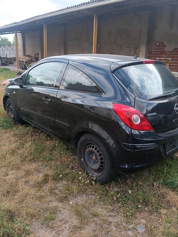 Rot Gebraucht 2006 Opel Corsa Kleinwagen | 599 € (Fairer Preis) - Bild 1/4