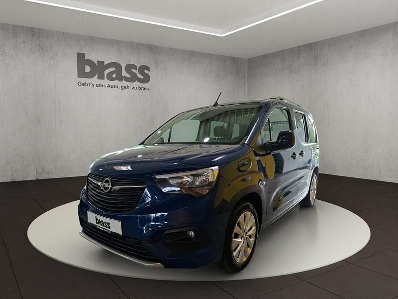 Ozean blau (metallic) Gebraucht 2023 Opel Combo Life Ultimate Van / Kleinbus | 21.450 € (Guter Preis) - Bild 1/4