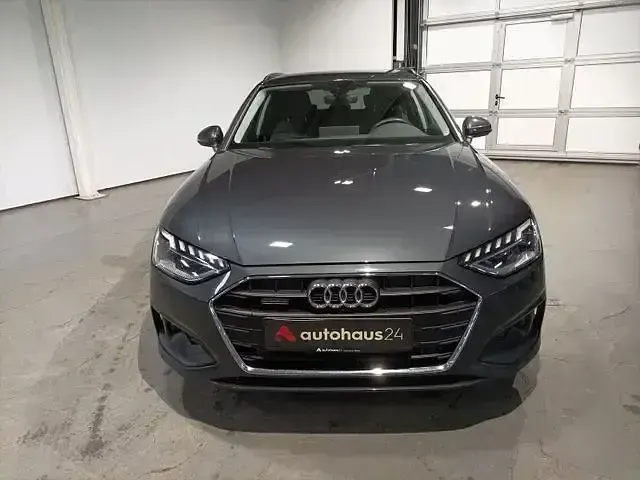Gebraucht Audi A4 Basis 204 PS (150 kW) 2023 Grau Kombi