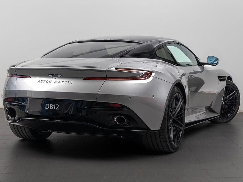 Gebraucht Aston Martin DB12 680 PS (500 kW) 2025 Silber