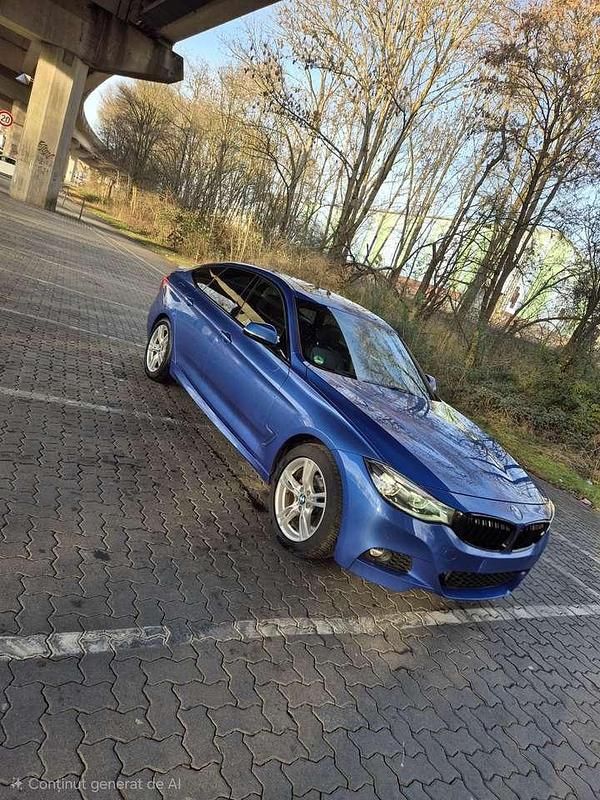 Gebraucht BMW 330 Sport Line 252 PS (185 kW) 2017 Blau Limousine