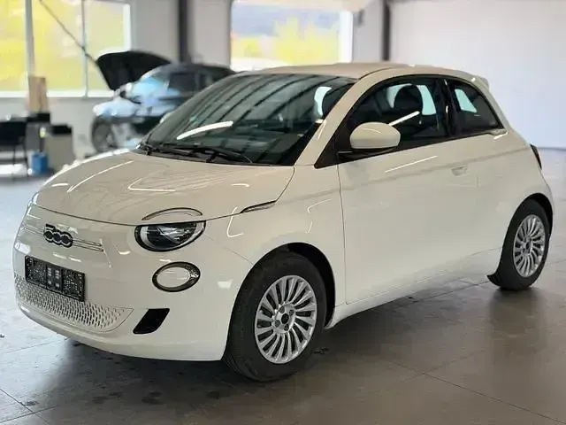 Gebraucht Fiat 500e 86 kW (118 PS) 2023 Weiß Limousine