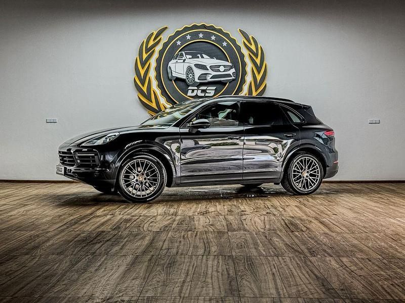 Schwarz Gebraucht 2022 Porsche Cayenne Platinum Edition SUV | 73.990 € (Etwas zu teuer) - Bild 1/4