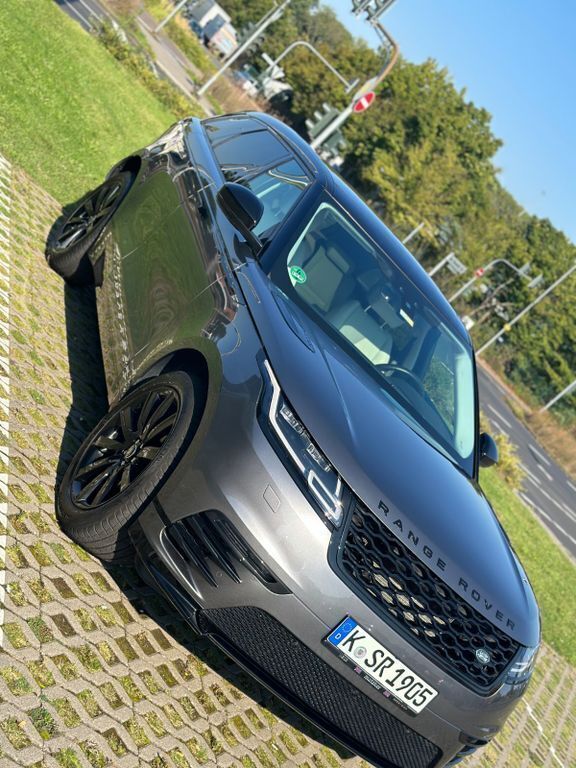 Grau Gebraucht 2019 Land Rover Range Rover Velar R-Dynamic SUV | 36.200 € (Fairer Preis) - Bild 1/4