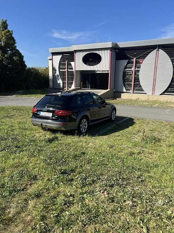 Schwarz Gebraucht 2014 Audi A4 Allroad Kombi | 14.000 € (Teuer) - Bild 1/4