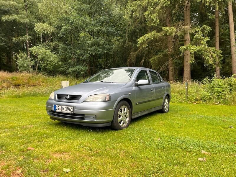 Silber Gebraucht 2004 Opel Astra Limousine | 800 € (Superpreis) - Bild 1/4