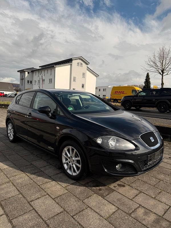 Usata Seat Leon 125 CV (91 kW) 2012 Nero Utilitaria