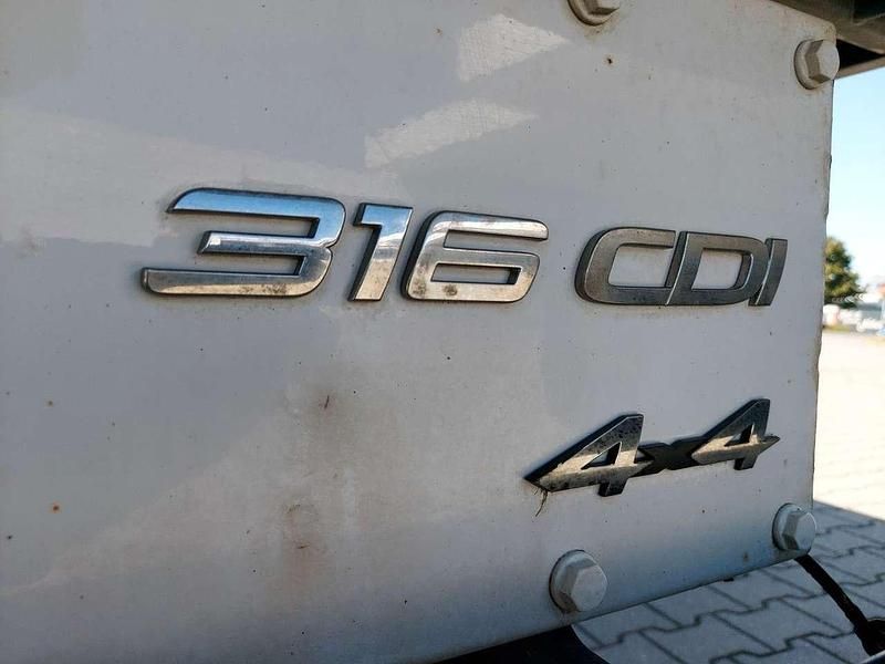 Gebraucht Mercedes Sprinter 163 PS (119 kW) 2015 Arktikweiss Van