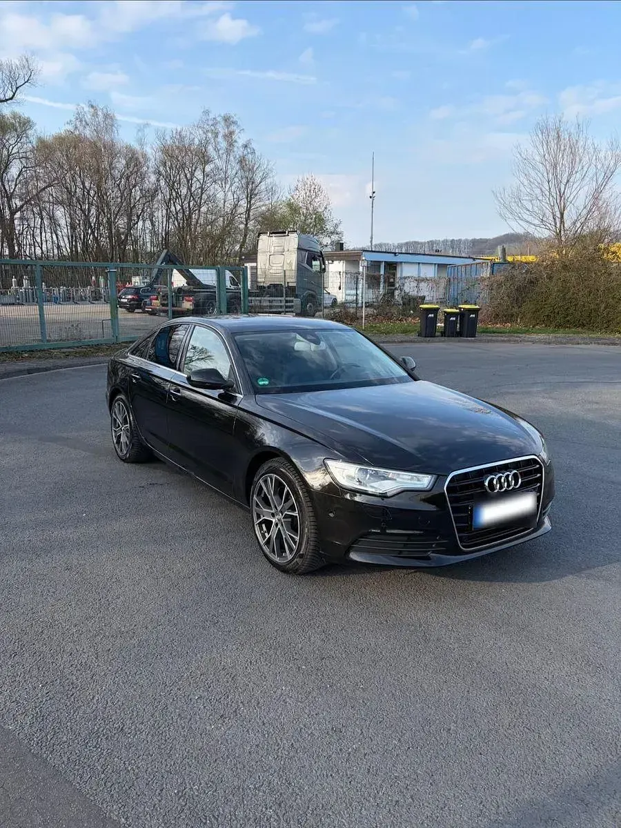 Gebraucht Audi A6 Ambiente 179 PS (131 kW) 2013 Schwarz Limousine