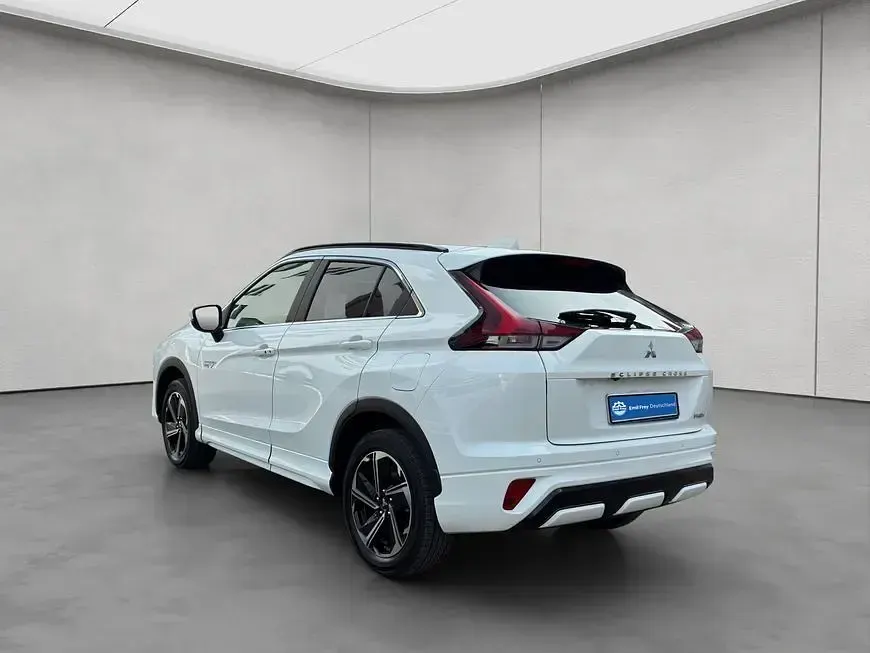 Gebraucht Mitsubishi Eclipse Cross Select 98 PS (72 kW) 2024 Andenweiß SUV