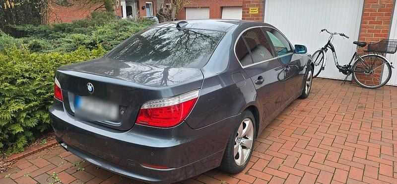 Gebraucht BMW 530 231 PS (169 kW) 2008 Grün Limousine