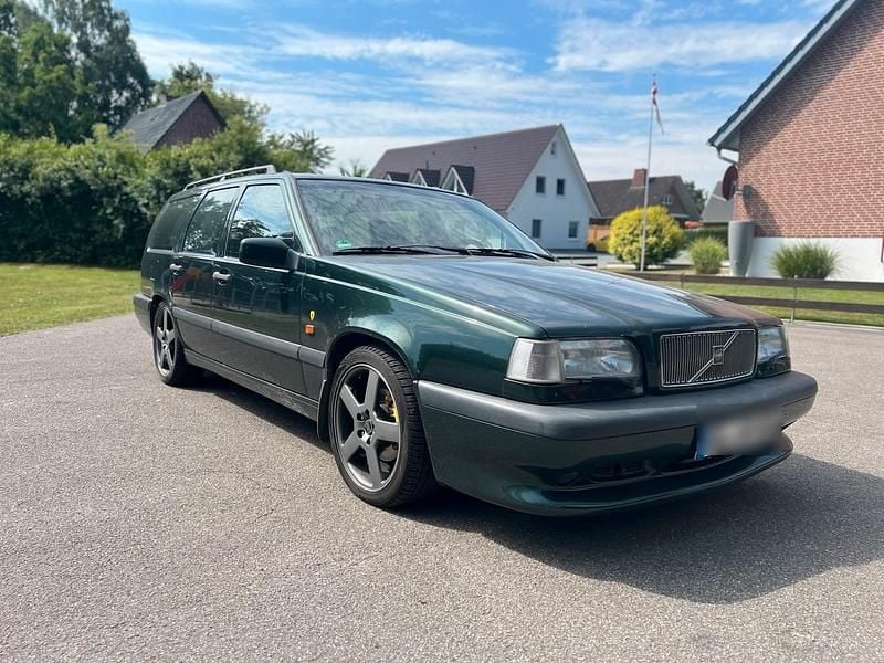 Grün Gebraucht 1992 Volvo 850 Kombi | 11.500 € - Bild 1/4