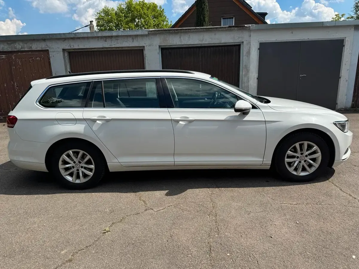 Usata VW Passat 110 CV (80 kW) 2015 Bianco Station wagon
