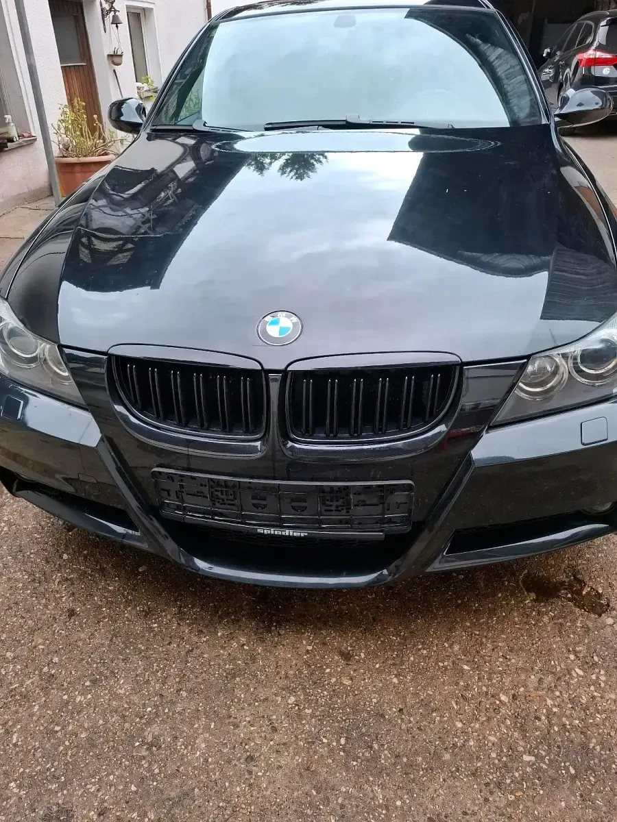 Gebraucht BMW 320 170 PS (125 kW) 2007 Schwarz Limousine