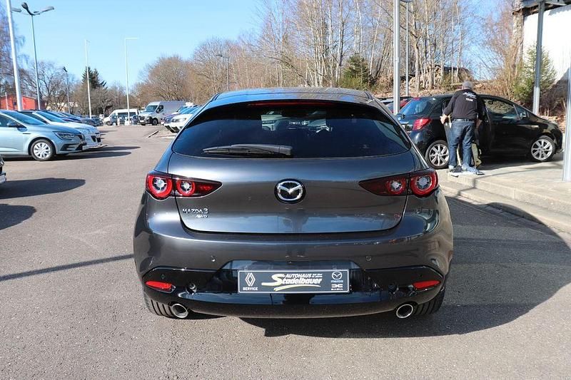 Neu Mazda 3 Exclusive-Line 186 PS (136 kW) 2026 Grau Limousine