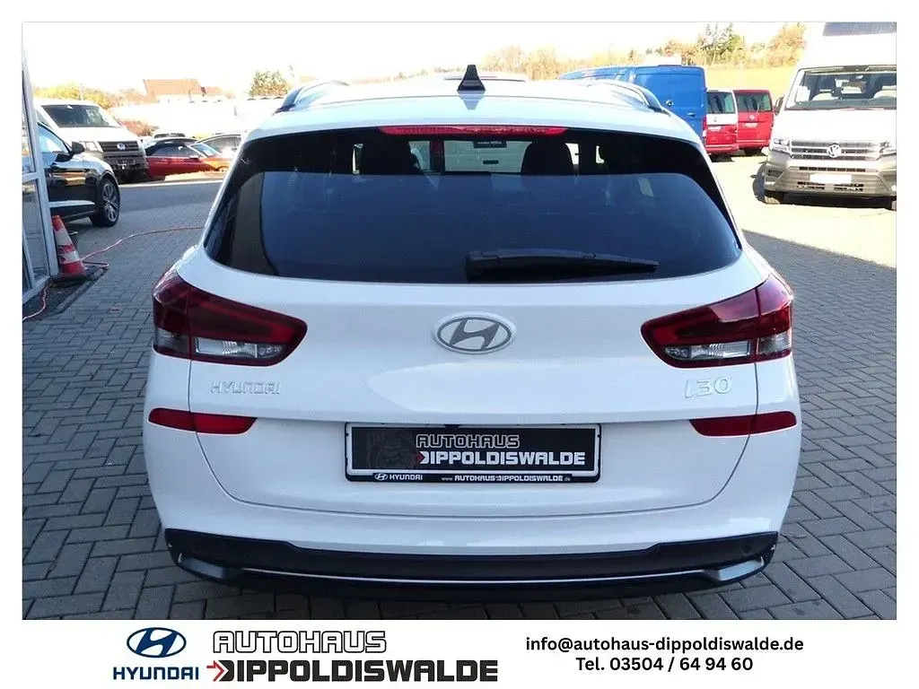Neu Hyundai i30 Advantage 101 PS (74 kW) 2025 Weiß Kombi