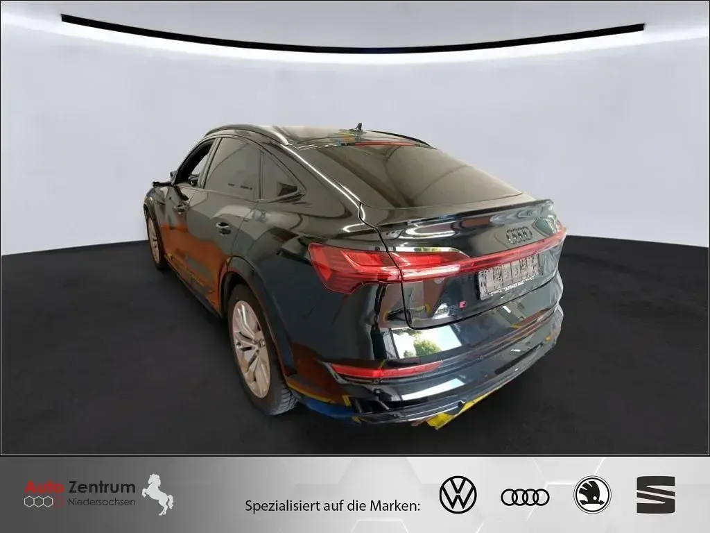 Gebraucht Audi e-tron Sportback Ambiente 369 kW (503 PS) 2023 Schwarz SUV