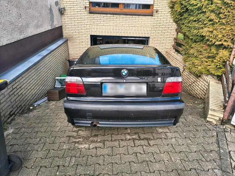 Gebraucht BMW 316 102 PS (75 kW) 1995 Schwarz Coupé