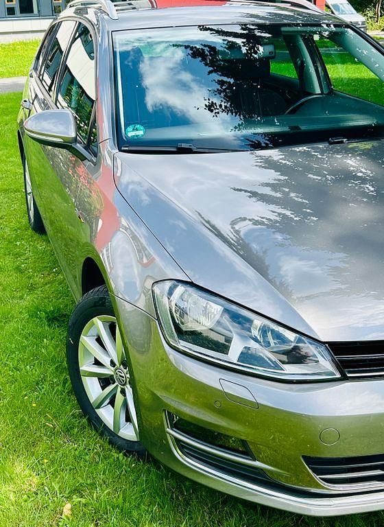 Grau Gebraucht 2015 VW Golf VII LOUNGE Kombi | 10.444 € (Fairer Preis) - Bild 1/4