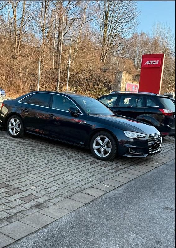 Gebraucht Audi A4 S-Line 190 PS (139 kW) 2017 Blau Limousine