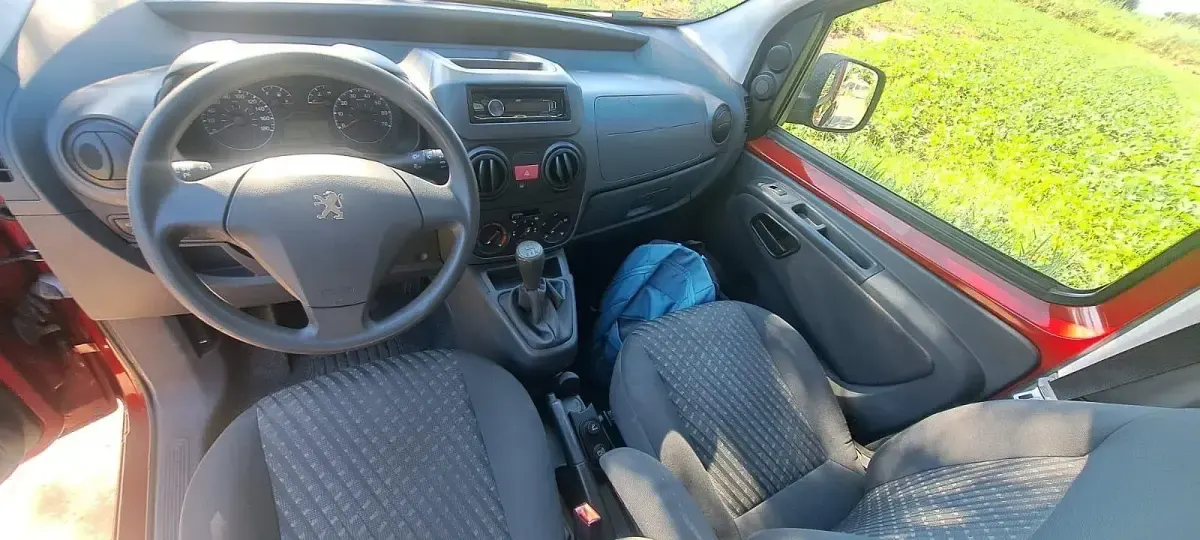 Gebraucht Peugeot Bipper 72 PS (52 kW) 2010 Rot Van / Kleinbus