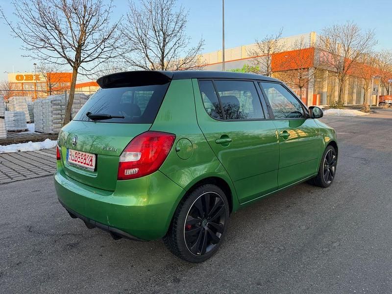 Gebraucht Skoda Fabia RS 179 PS (131 kW) 2010 Grün Limousine