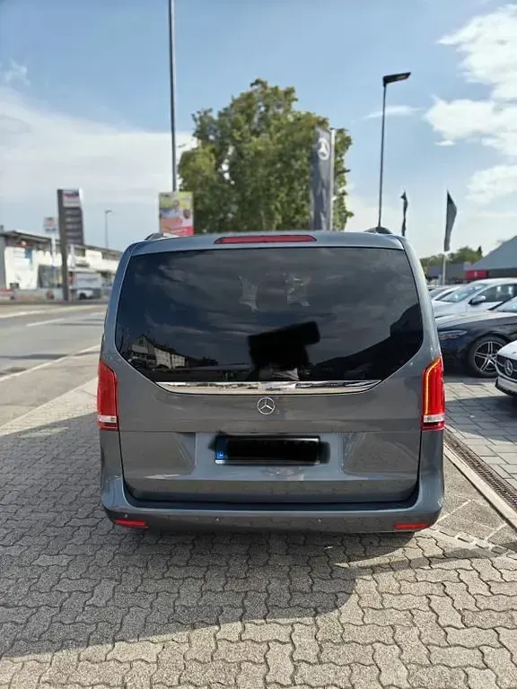 Gebraucht Mercedes V250 Avantgarde 190 PS (139 kW) 2017 Grau Van / Kleinbus