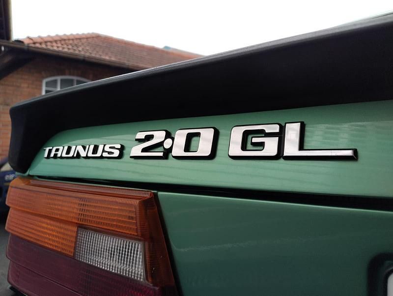 Grün Gebraucht 1979 Ford Taunus Limousine | 11.900 € - Bild 1/4