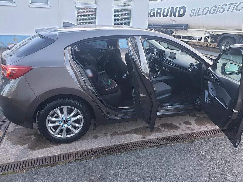 Gebraucht Mazda 3 120 PS (88 kW) 2015 Braun Coupé