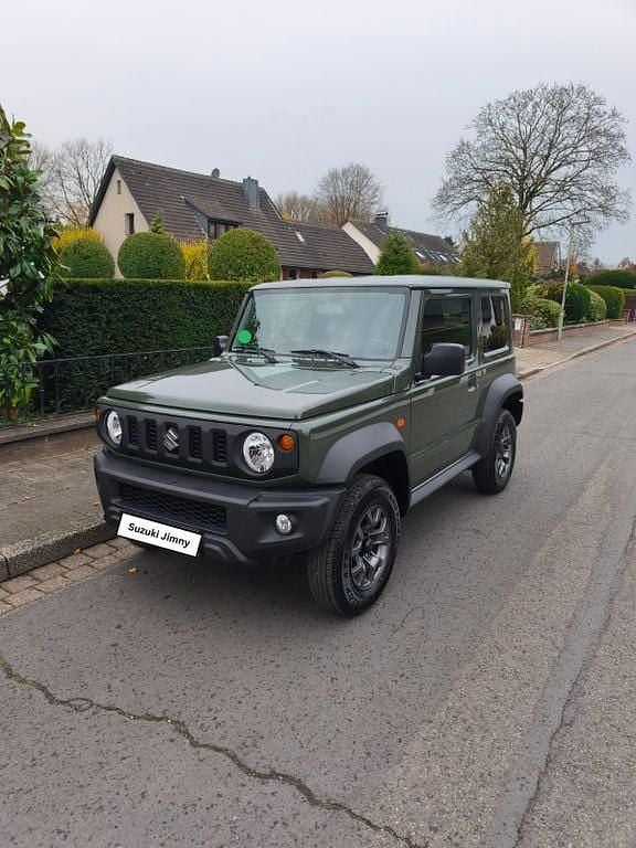 Grün Neu 2025 Suzuki Jimny SUV | 37.000 € (Fairer Preis) - Bild 1/4