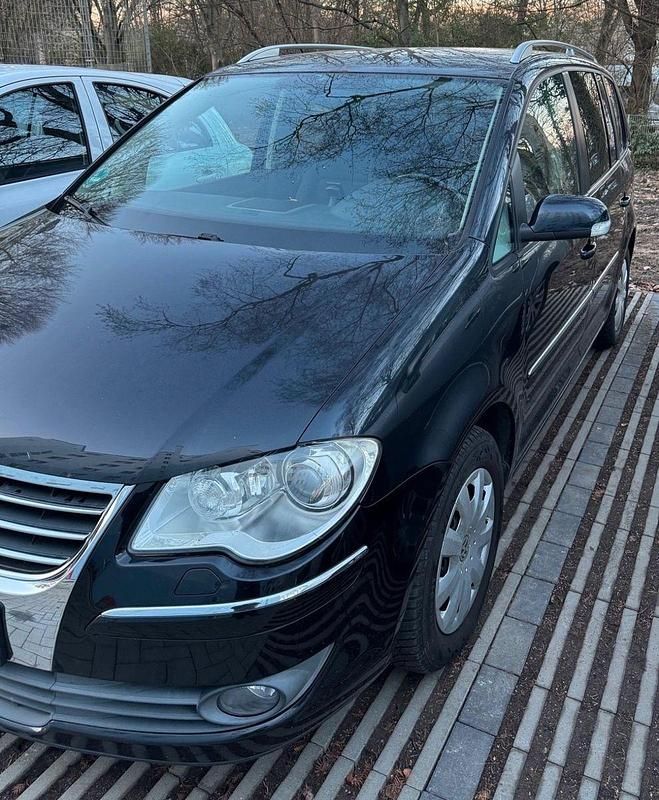 Gebraucht VW Touran 140 PS (102 kW) 2009 Schwarz Van / Kleinbus