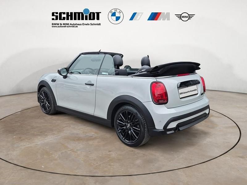 Gebraucht Mini Cooper Classic 136 PS (100 kW) 2022 (silber)  white silver Kleinwagen