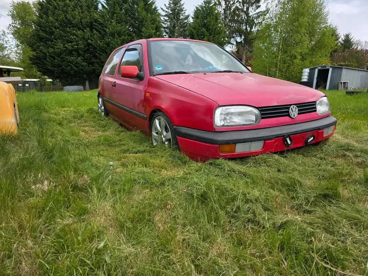 Gebraucht VW Golf 90 PS (66 kW) 1992 Rot Coupé
