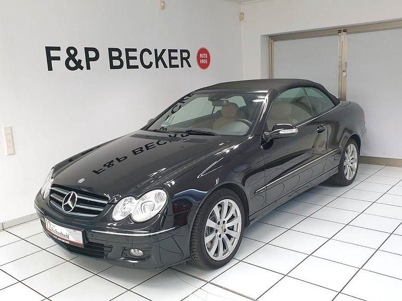 Gebraucht Mercedes CLK320 224 PS (164 kW) 2009 Schwarz Cabrio