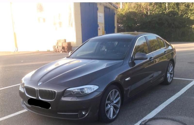 Gebraucht BMW 525 204 PS (150 kW) 2010 Braun Limousine