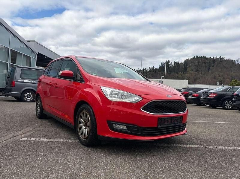 Gebraucht Ford Grand C-Max 120 PS (88 kW) 2017 Racerot Van / Kleinbus
