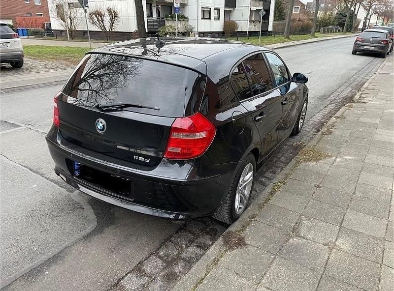 Gebraucht BMW 118 Sport Line 143 PS (105 kW) 2008 Schwarz Kleinwagen