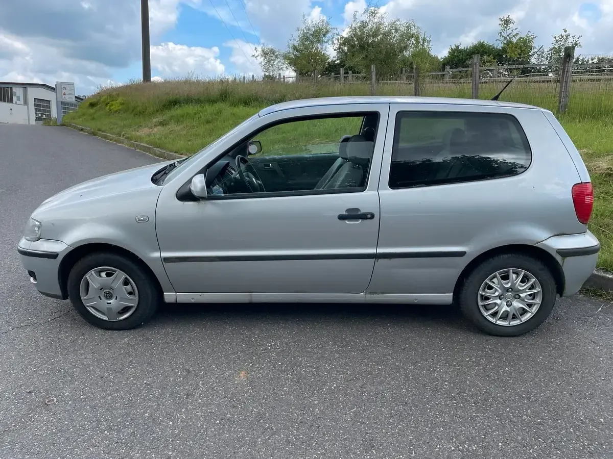 Gebraucht VW Polo 80 PS (58 kW) 2000 Grau Kleinwagen