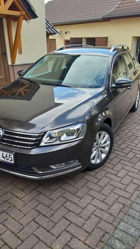 Gebraucht VW Passat Edition 140 PS (102 kW) 2014 Braun Kombi