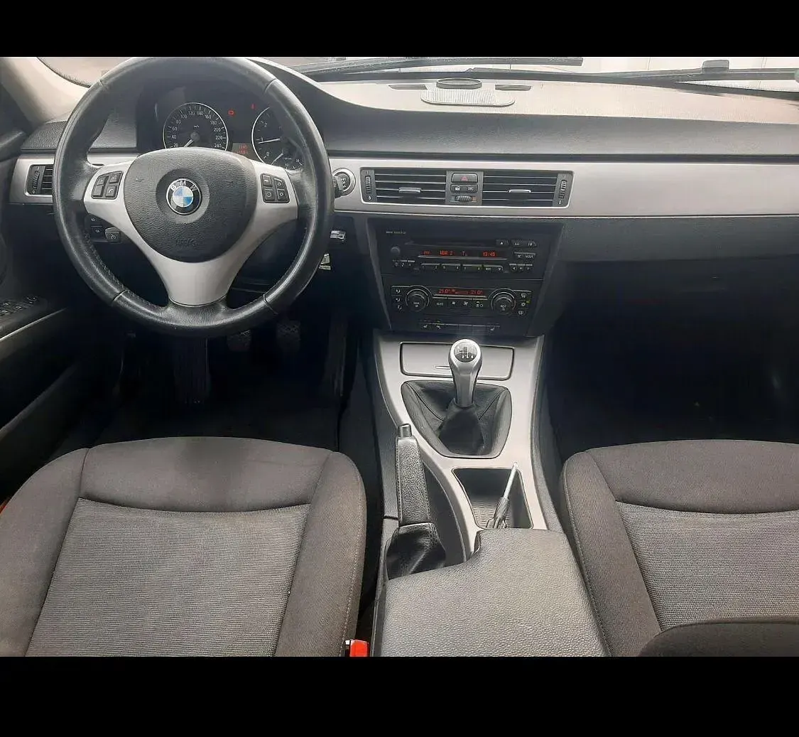 Gebraucht BMW 320 150 PS (110 kW) 2005 Silber Kombi