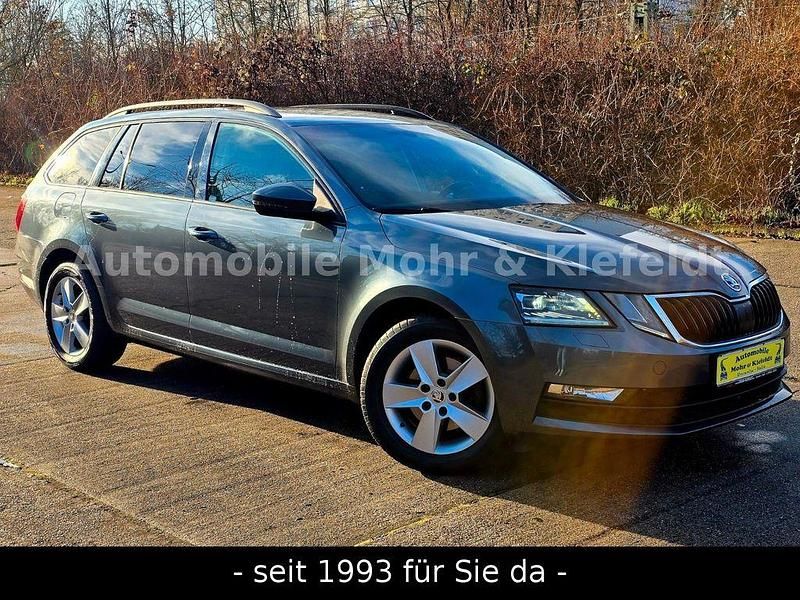 Grau Gebraucht 2018 Skoda Octavia Ambition Kombi | 13.999 € (Fairer Preis) - Bild 1/4