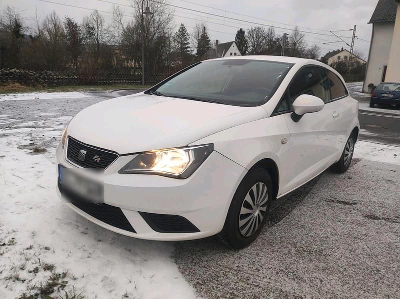 Weiß Gebraucht 2012 Seat Ibiza Kleinwagen | 2.750 € (Guter Preis) - Bild 1/4